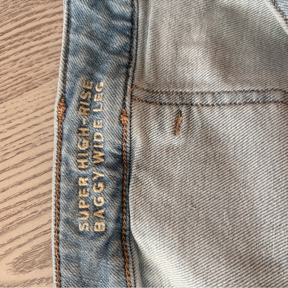 American Eagle Outfitters Light Blue Wide-Leg Jeans - Picture 9 of 9